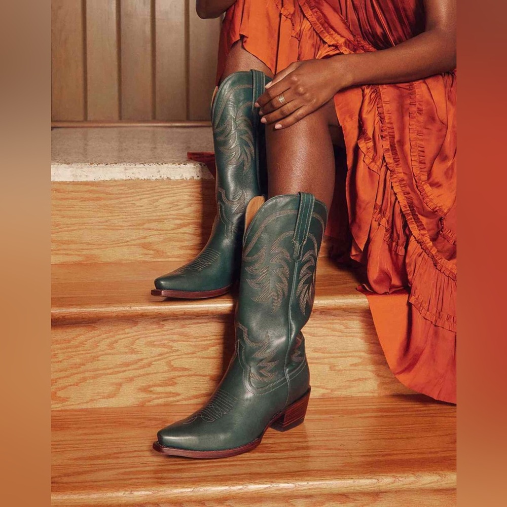 Tecovas The Annie in teal. Size 7. New without box.